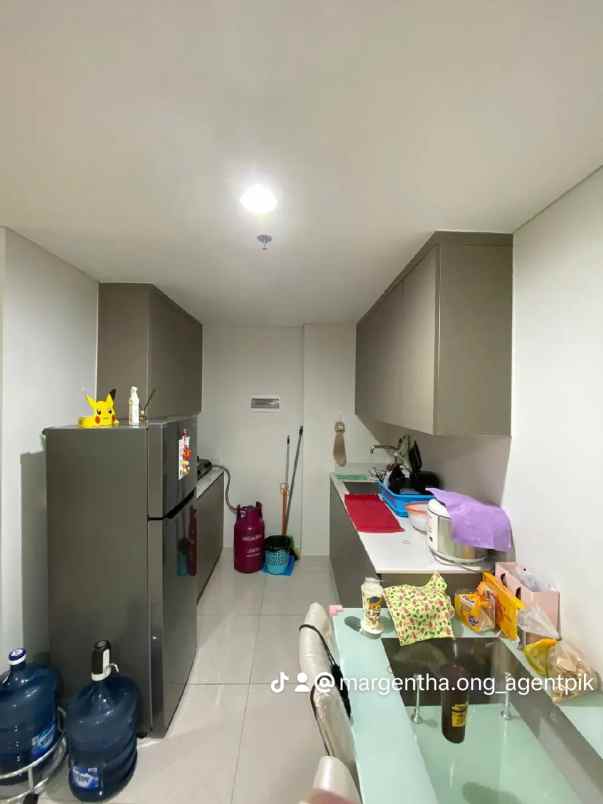 rugi apartemen gold coast pik honolulu hook furnish