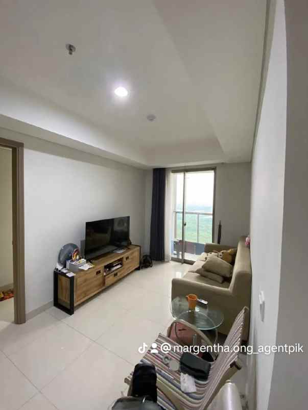 rugi apartemen gold coast pik honolulu hook furnish