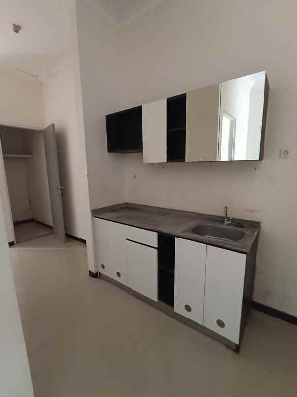 rumah 1 lantai sukolilo dian regency full furnish nego