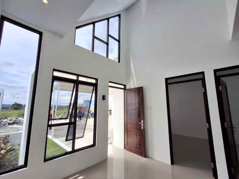 rumah 2 lantai scandinavian di zona wisata prambanan