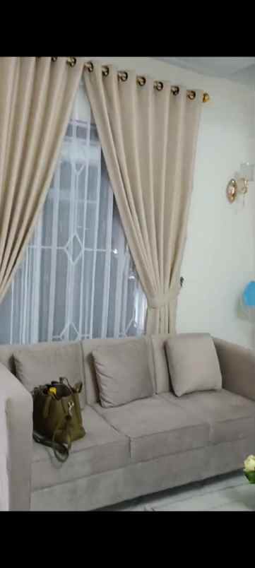 rumah apik siap huni dalam cluster di bedahan sawangan