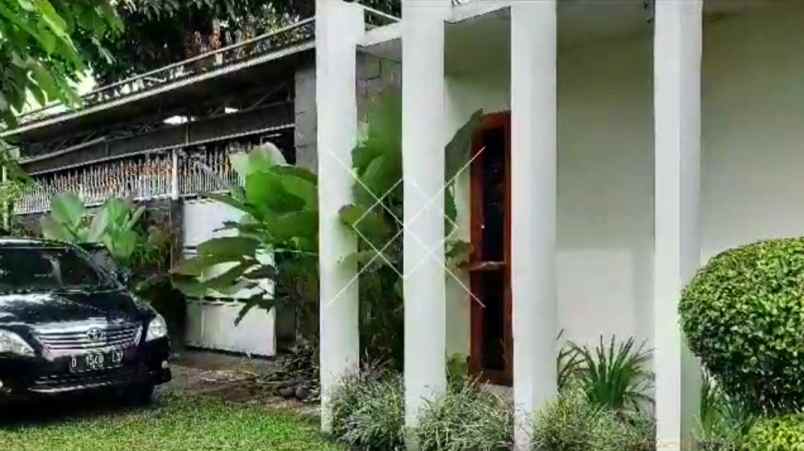 rumah asri di arcamanik bandung