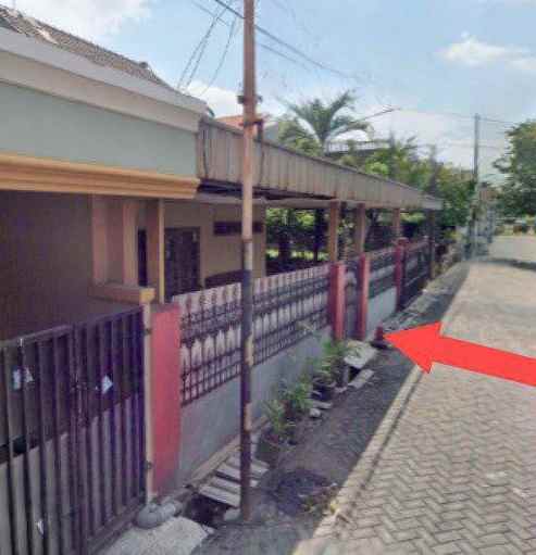 rumah bagus lokasi strategis griya kebraon surabaya
