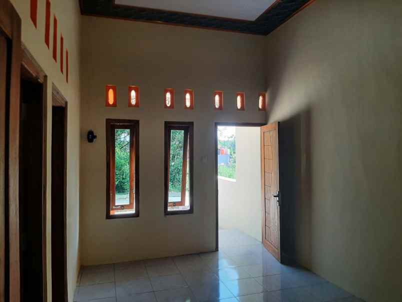 rumah baru diap huni timur kota solo