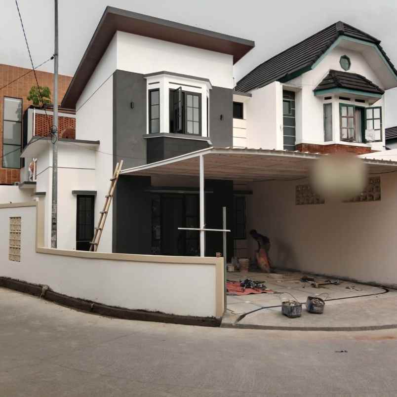 rumah baru dua lantai margacinta buahbatu bandung