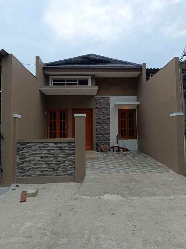 rumah baru gress dijual cepat