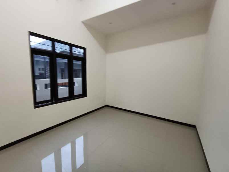 rumah baru siap huni di gunungpati kota semarang