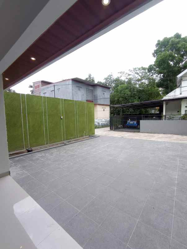 rumah baru tanah luas di utara sd model sleman yogyaka