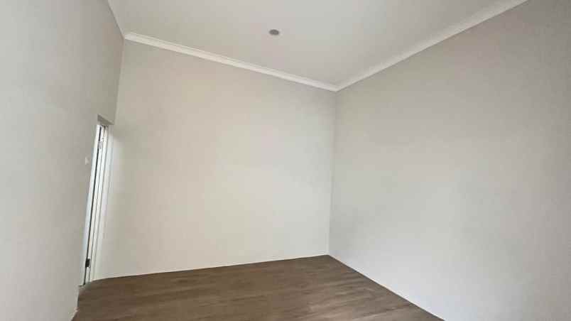 rumah baruk barat dekat merr galaxy mall