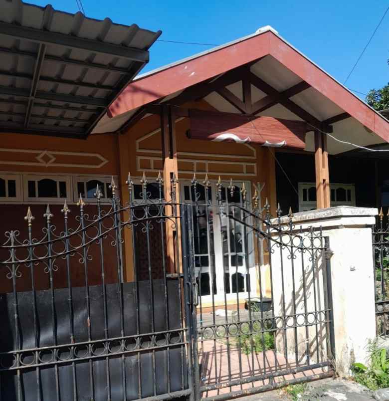 rumah bendul merisi hadap barat