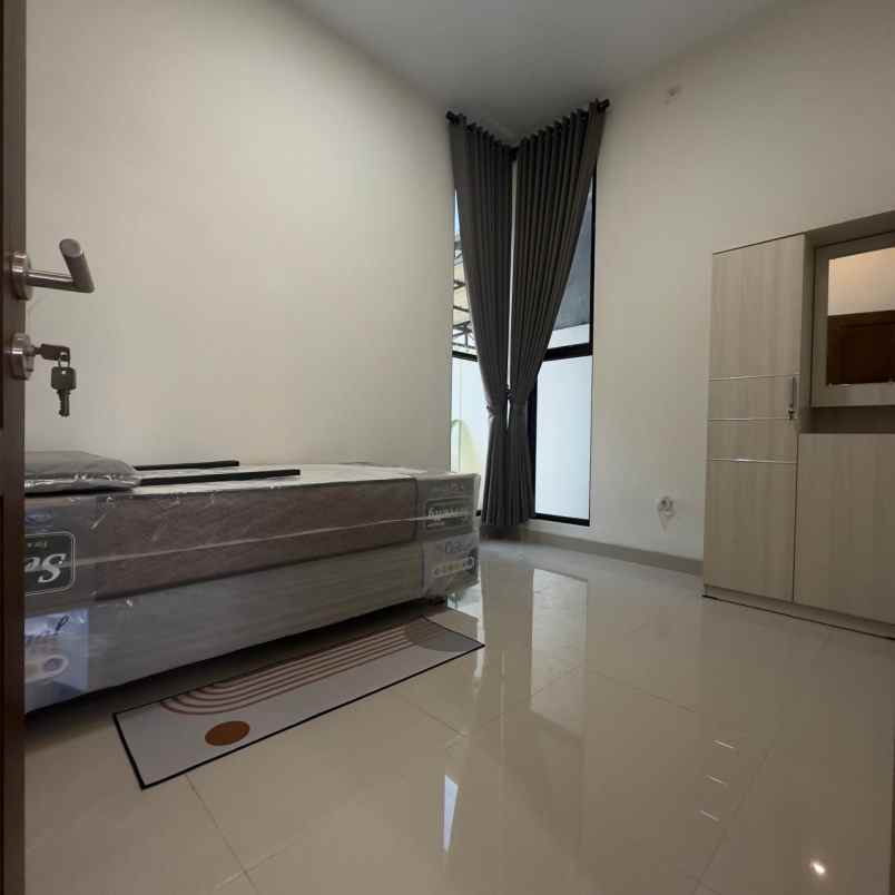 rumah bonus furnish palagan km 6 selatan hotel hyatt