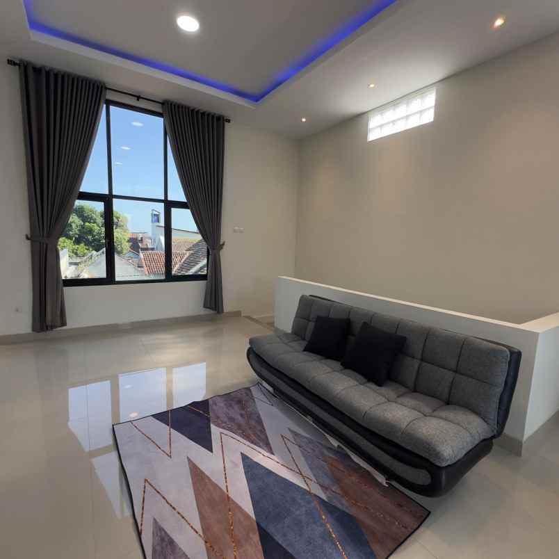 rumah bonus furnish palagan km 6 selatan hotel hyatt