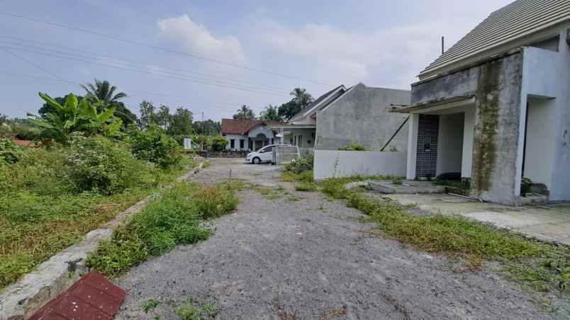 rumah cantik tanah luas di sleman