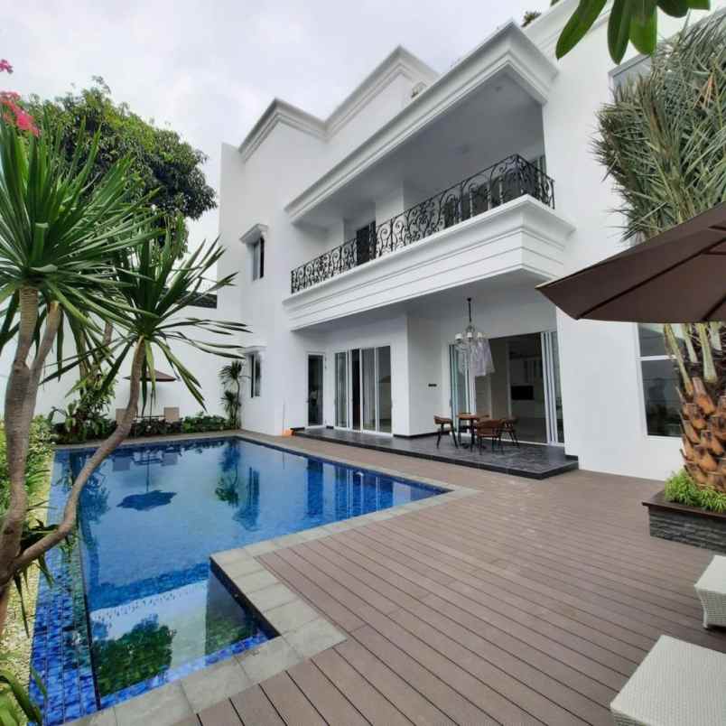 rumah classic mewah jakarta selatan