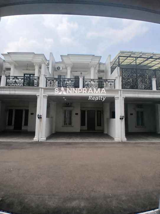 rumah cluster 2 lantai di cipedak jakarta selatan