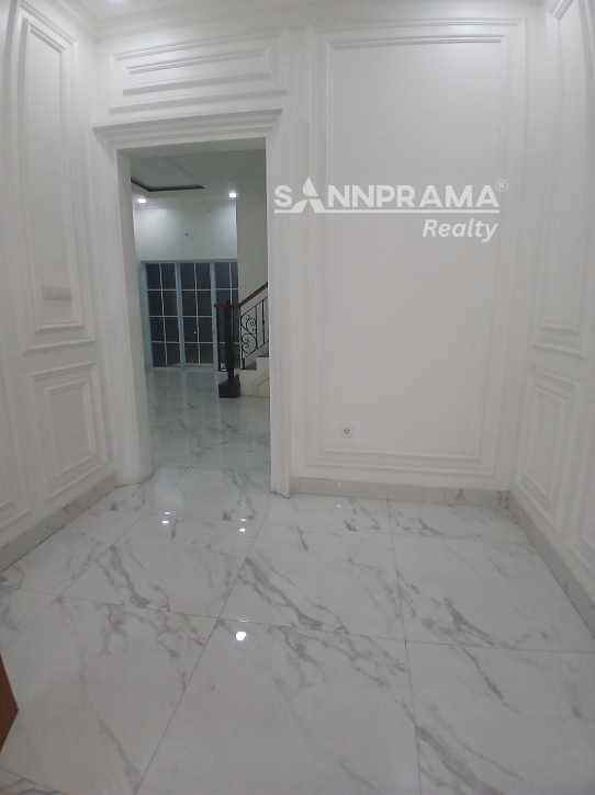rumah cluster 2 lantai di cipedak jakarta selatan