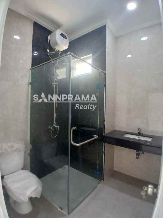rumah cluster 2 lantai di cipedak jakarta selatan