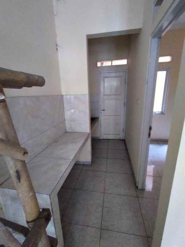 rumah cluster 2lt jual cepat kemang kalibaru depok