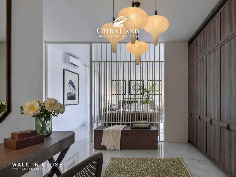 rumah dengan privat lift di citralan surabaya