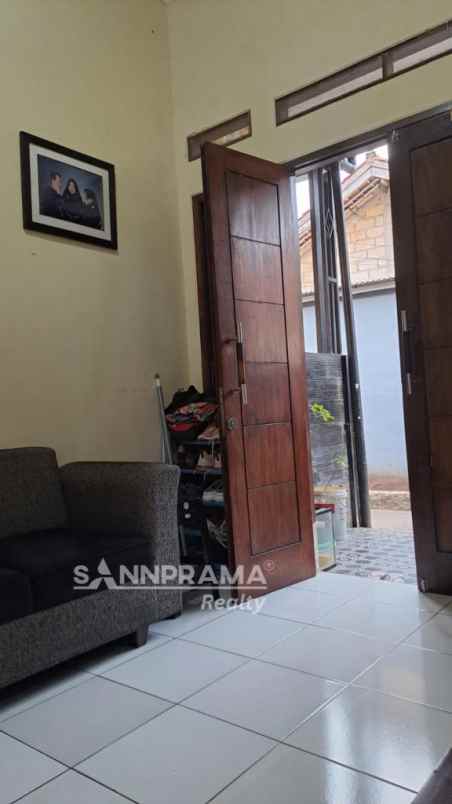 rumah dijual cepat di dalam gang tanah baru rina