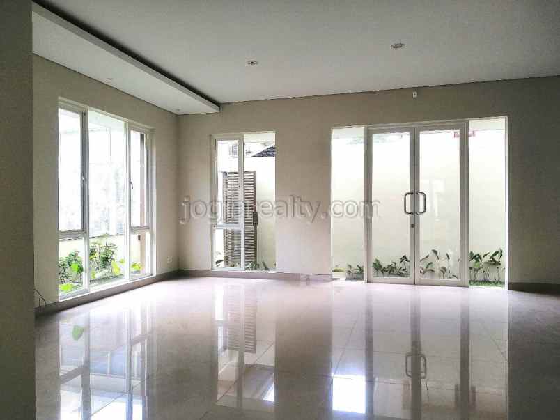 rumah dijual jogja perum elite jakal depok sleman