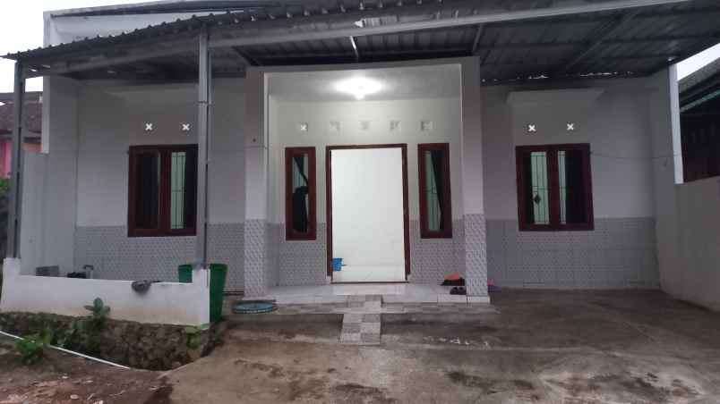 rumah disewakan kosongan di gedawang banyumanik