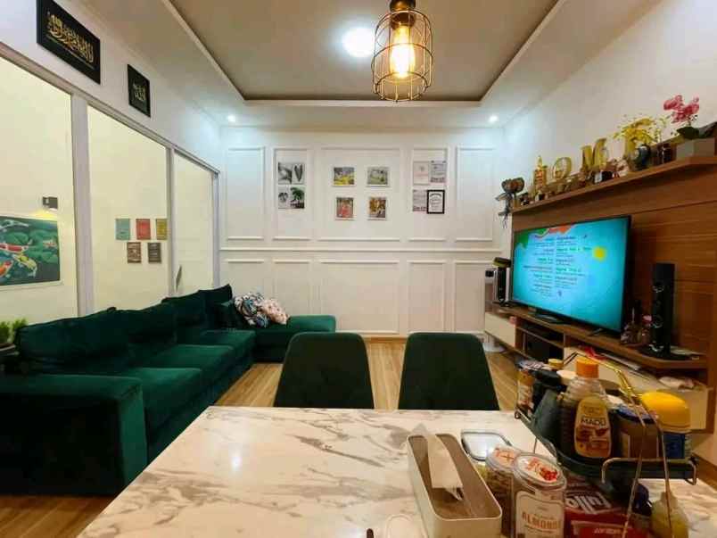 rumah full furnished 3 lantai dibogor