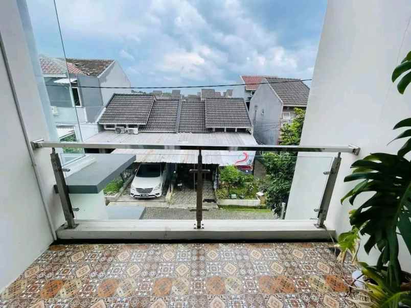 rumah full furnished 3 lantai dibogor