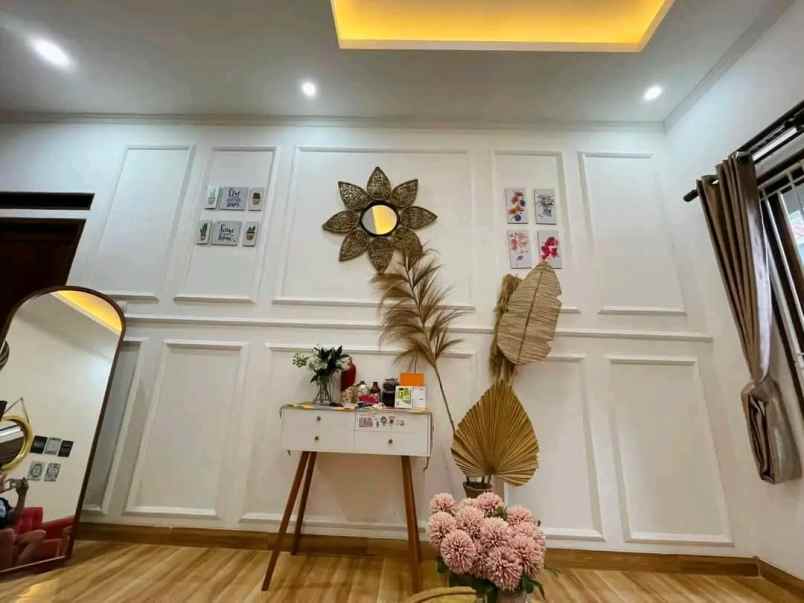 rumah full furnished 3 lantai dibogor