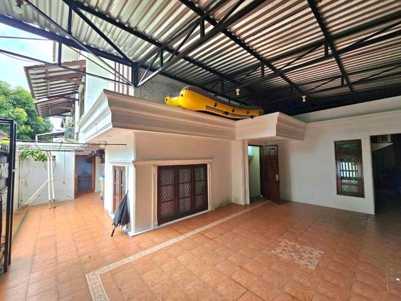 rumah hook siap huni di pulomas jakarta timur