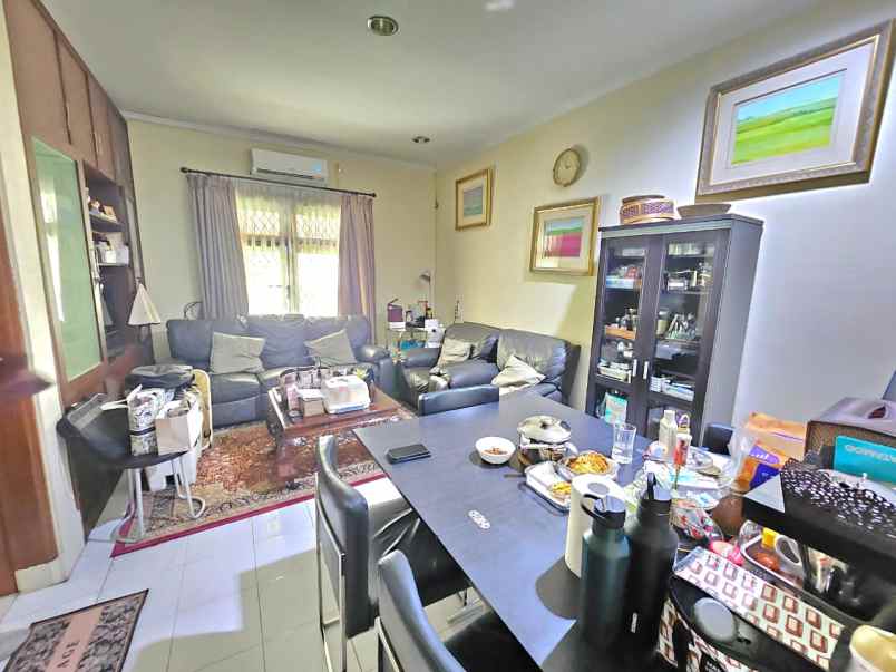 rumah hook siap huni di pulomas jakarta timur