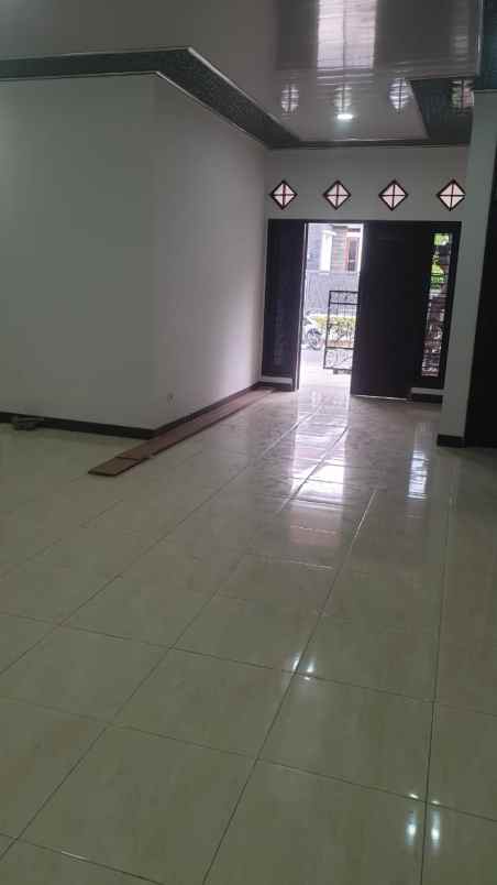 rumah jln niaga kemsng pratama 1