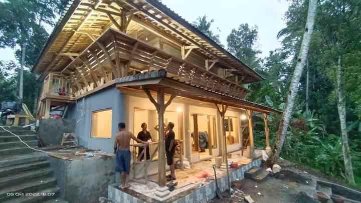 rumah joglo klasik di daerah kuta bali