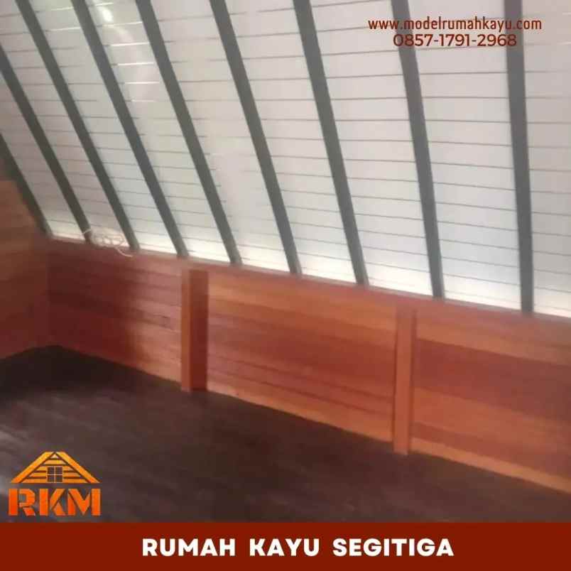 rumah kayu segitiga ukuran 5x6 meter 1 lantai