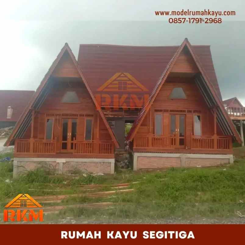 rumah kayu segitiga ukuran 5x6 meter 1 lantai