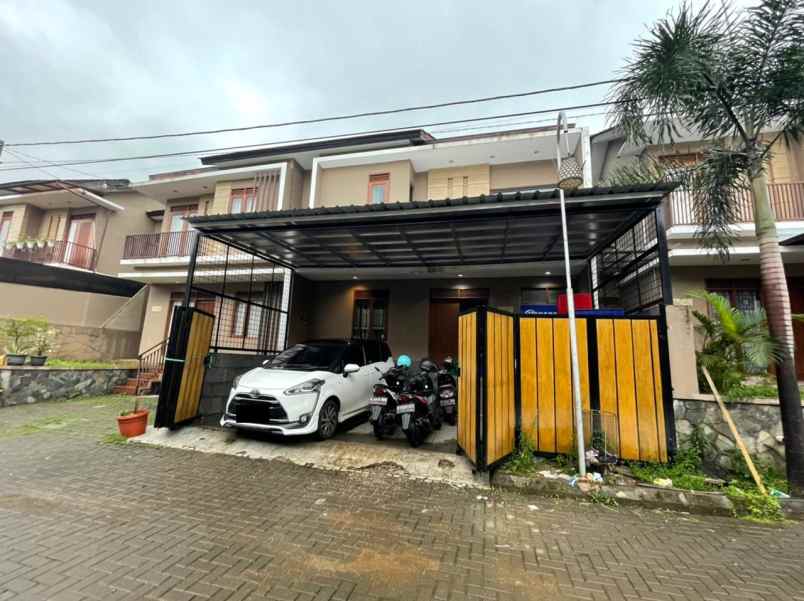 rumah komplek pesona bali ciwaruga bandung