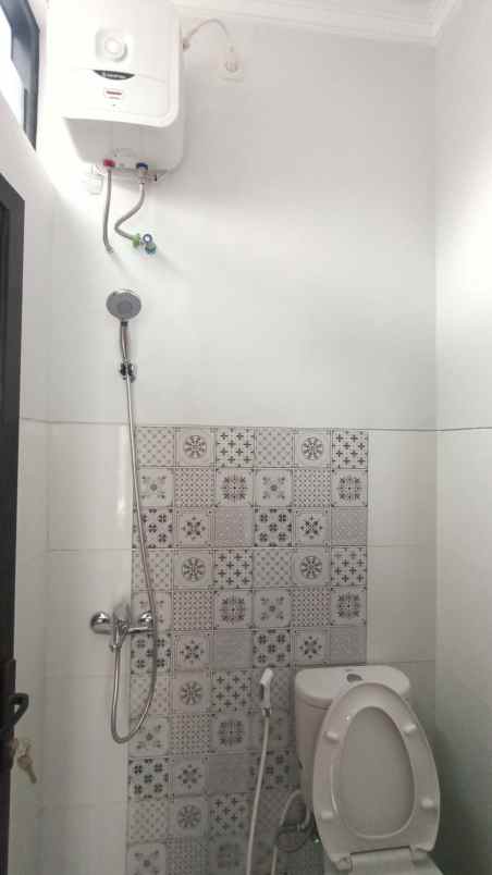 rumah kos eksklusif saxofone suhat malang