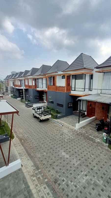 rumah kos eksklusif saxofone suhat malang