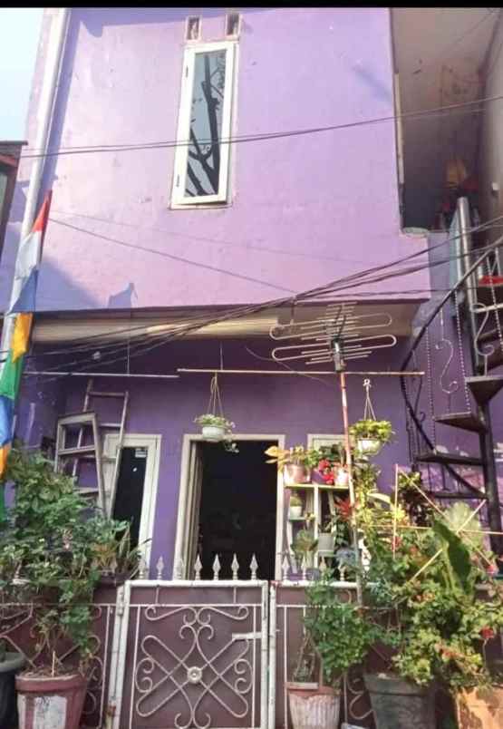 rumah kosan 3 kamar jakarta pusat