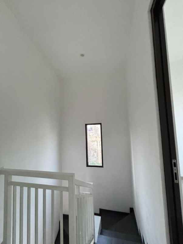 rumah lokasi premium 9 menit dari lrt harjamukti