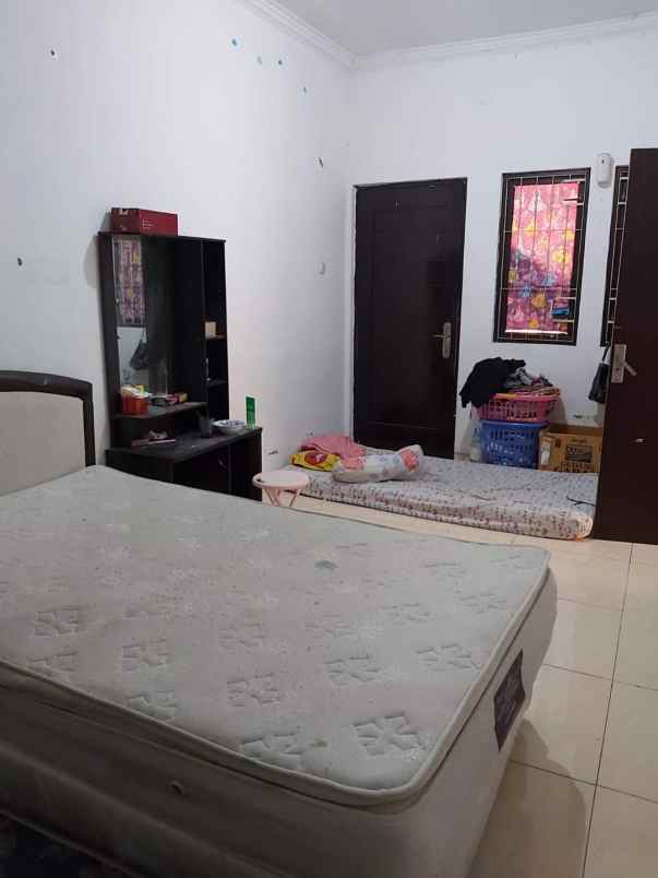 rumah luas 7 kamar di bintaro tangerang selatan