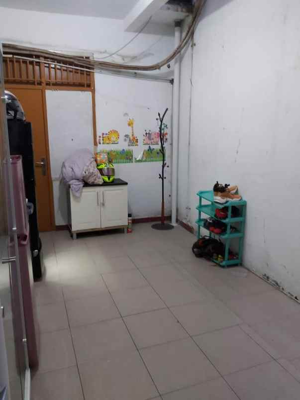 rumah luas 7 kamar di bintaro tangerang selatan