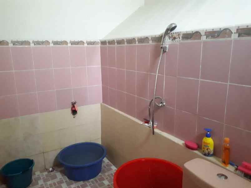 rumah luas siap huni di komplek cipageran asri