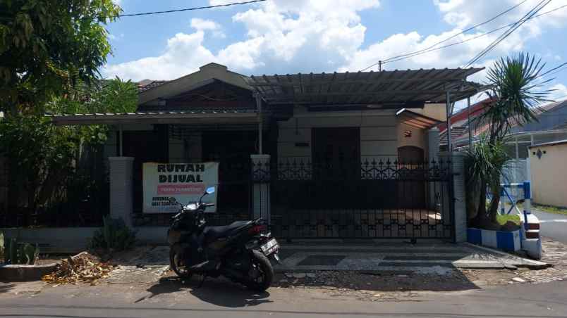 rumah luas siap huni lokasi kota malang