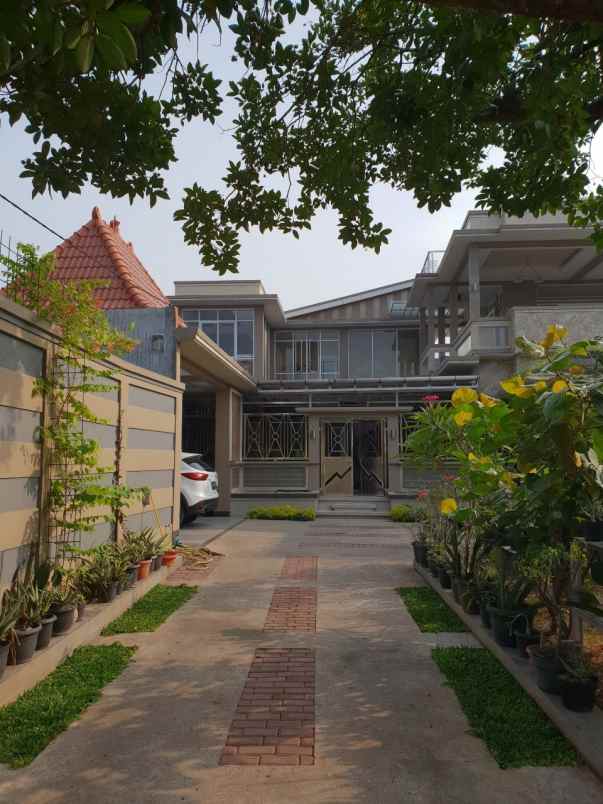 rumah mewah dijual di dekat bukit golf cibubur