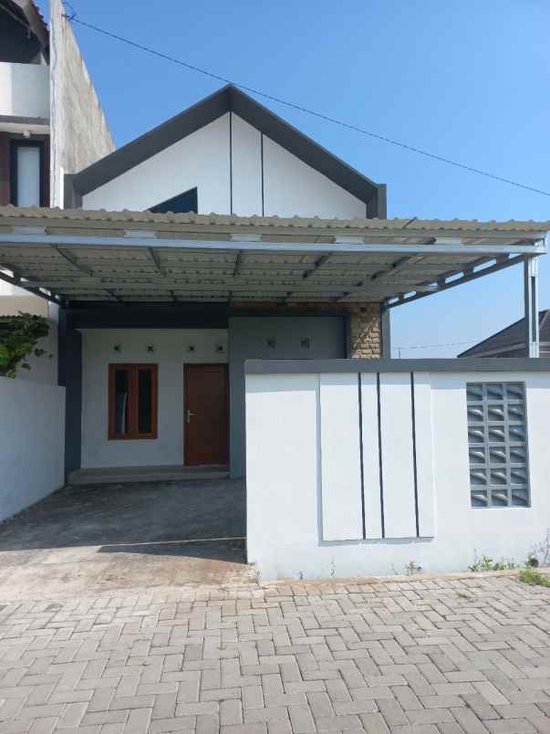 rumah mezzanine siap huni di jombor sukoharjo kota