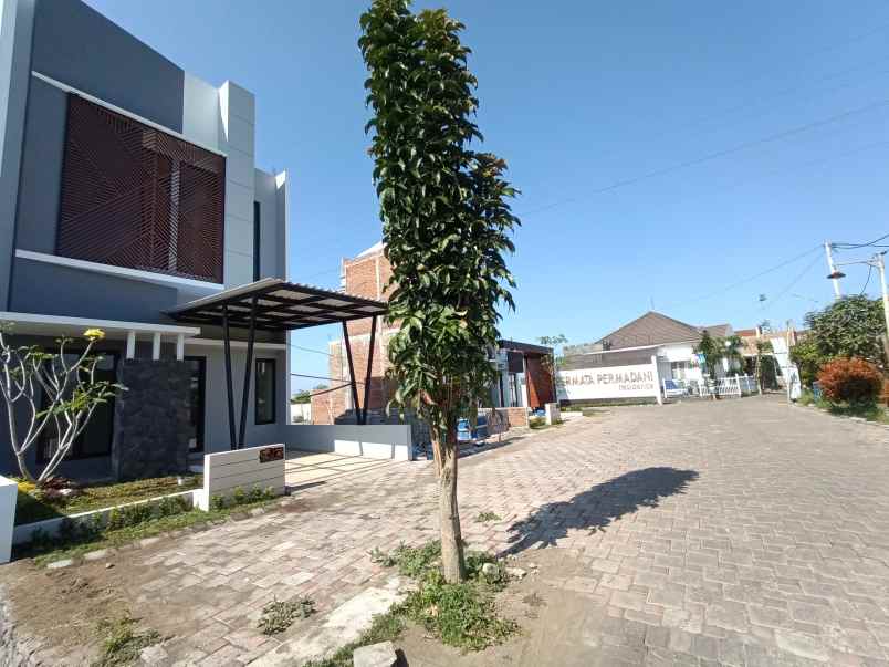 rumah modern dan rumah kost di kota batu jawa timur