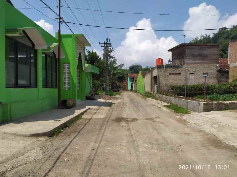 rumah nyaman lokasi lembang kabupaten bandung barat