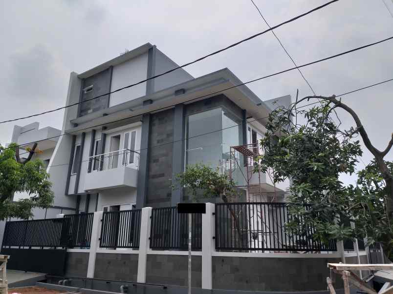 rumah pulomas kayu putih pulo gadung