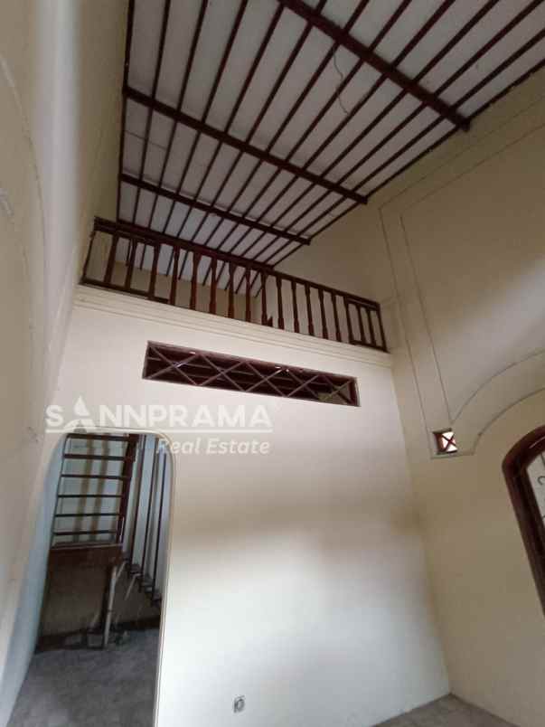 rumah second 2 lantai di bukit sawangan indah ph